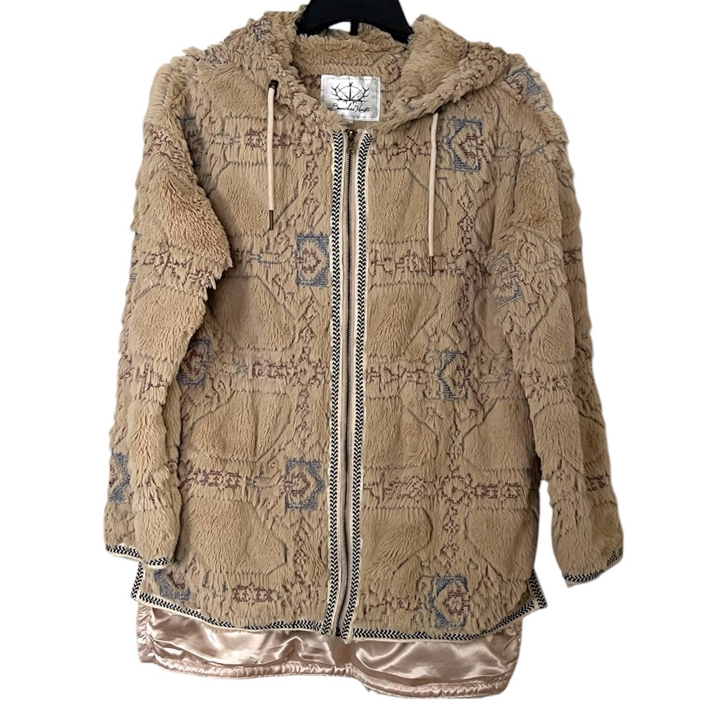 EUC | Boundless North | Fluffy Embroidered Zip-Up Jacket w/ Hoodie | Size Medium